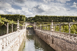 Images Dated 9th August 2010: The gardens in the Chateau de Villandry, Indre-et-Loire, Loire Valley, UNESCO World Heritage Site