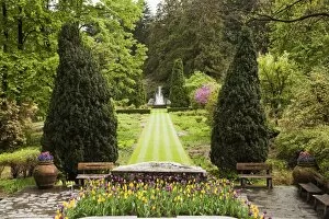 Images Dated 19th April 2009: The gardens of Villa Taranto, Verbania, Lake Maggiore, Piedmont, Italy, Europe