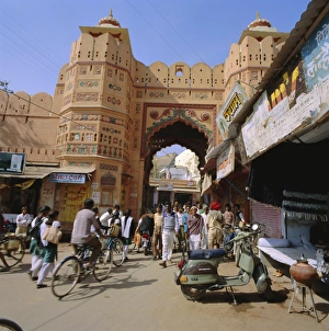 Rajasthan State Prints: Gate, entrance to the city
