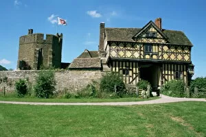 Shropshire Collection: Gatehouse and south tower, Stokesay Castle, Shropshire, England, United Kingdom, Europe