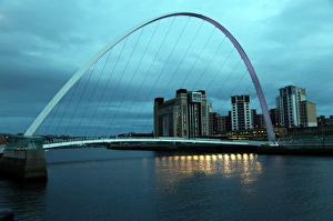 Gateshead Prints: Gateshead Bridge over the River Tyne