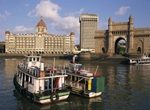 Mumbai Prints: Gateway to India and the Taj Mahal Hotel