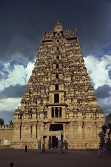Sri Rangam Prints: Gateway shrine, Srirangam Temple, Tamil Nadu state, India, Asia