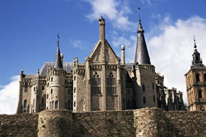 Leon Prints: Gaudis Bishops Palace