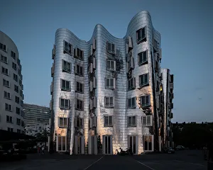 Dusseldorf Prints: Gehry Bauten, architect Zaha Hadid