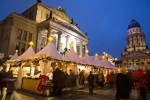 Images Dated 10th December 2008: Gendarmen markt Christmas market, Franz Dom and Konzert Haus, Berlin, Germany, Europe