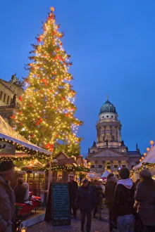 Images Dated 10th December 2008: Gendarmen markt Christmas market and Franz Dom, Berlin, Germany, Europe