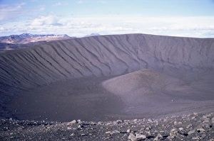 Volcanoe Prints: Geologically recent volcanic explosive crater