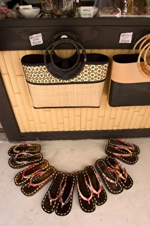 Fashion Prints: Geta slippers