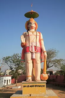 Images Dated 13th June 2009: Giant statue of the Monkey God Hanuman, along the Jaipur to Agra Highway
