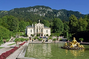 Bavaria Prints: Gilded statues and pool in the gardens in front of Linderhof Castle