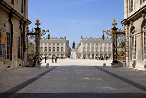 Gilded wrought iron gates by Jean Lamor