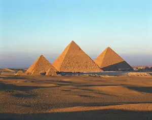 Images Dated 5th February 2008: Giza Pyramids, Giza, UNESCO World Heritage Site, Cairo, Egypt, North Africa, Africa