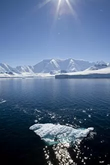 Glacier Bay, Port Lockroy, Antarctic Peninsula, Antarctica, Polar Regions