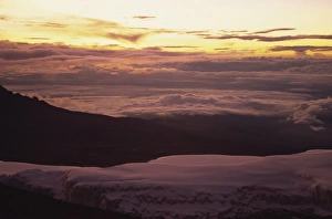 Glacier at sunrise on summit of Kibo, 5895m, Kilimanjaro National Park