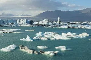 Images Dated 23rd August 2007: Glacier Vatnajokull and iceberg in the lagoon of Jokulsarlon, Iceland, Polar Regions