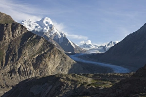 Images Dated 16th July 2008: Glacier, Zanskar, India, Asia