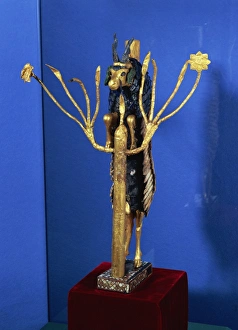 Images Dated 6th February 2008: Goat and tree from Babylonia, dating from 2500 BC, British Museum, London