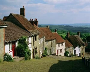 Images Dated 28th July 2008: Gold Hill, Shaftesbury, Dorset, England, UK