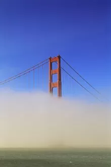 Images Dated 15th March 2010: Golden Gate Bridge in fog, San Francisco, California, United States of America