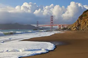 The Golden Gate Bridge, linking the city of San Francisco with Marin County