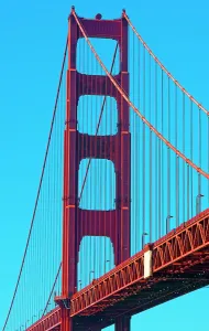 Vista Prints: Golden Gate Bridge stands tall under clear blue sky in San Francisco