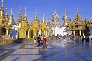 Golden spires at the Shwedagon Paya (Shwe Dagon pagoda), Yangon (Rangoon)