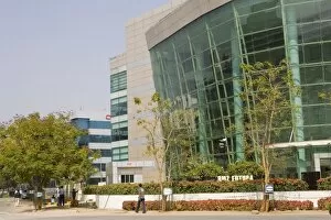 Images Dated 18th December 2007: Google buildings and others in Hi-Tech City, Hyderabad, Andhra Pradesh state, India, Asia
