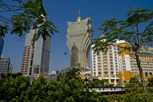 Images Dated 22nd November 2008: Gran Lisboa casino, Macau, China, Asia