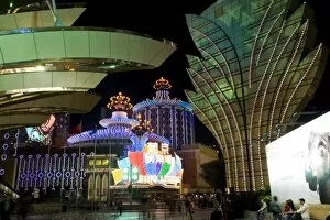 Gran Lisboa Casino at night, Macau, China, Asia