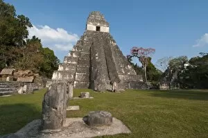 Images Dated 1st April 2009: Gran Plaza and Temple I, Mayan archaeological site, Tikal, UNESCO World Heritage Site