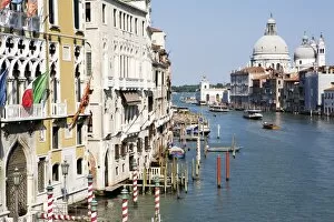 Images Dated 25th May 2010: The Grand Canal and church of Santa Maria della Salute, Venice, UNESCO World Heritage Site