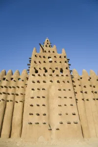 Images Dated 8th December 2008: Grand mosque, the largest mud building in the world, UNESCO World Heritage Site