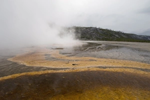 Images Dated 5th October 2007: Grand Prismatic Spring in winter, Lower Geyser Basin, Yellowstone National Park