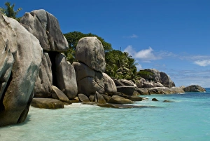 Sea Cliffs Prints: Granite rocks at Ile de Coco, Seychelles, Indian Ocean, Africa