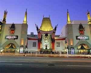 Wait Prints: Graumanns Chinese Theater