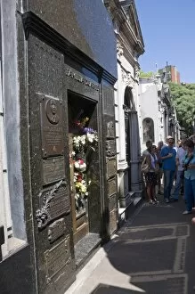 Images Dated 15th February 2009: Grave of Eva Peron (Evita), Cementerio de la Recoleta, Cemetery in Recoleta