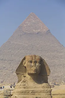 Deserts Prints: The Great Sphinx of Giza, Khafre Pyramid in the background, Great Pyramids of Giza