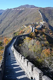 14th Century Gallery: Great Wall of China, Mutianyu section, looking west towards Jiankou