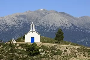 Images Dated 24th April 2008: Greek Orthodox Chapel, near Maza, White Mountains (Lefka Ori), Chania region, Crete, Greek Islands