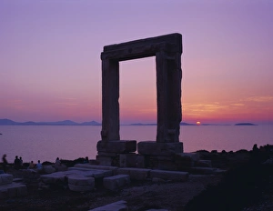 Geometric Shape Prints: Greek Temple of Apollo