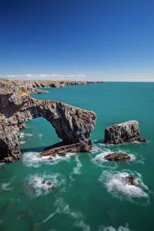 Green Bridge of Wales, Pembrokeshire Coast, Wales, United Kingdom, Europe