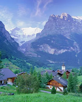 Images Dated 5th September 2008: Grindelwald and the north face of the Eiger