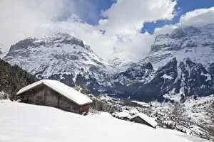 Images Dated 11th March 2009: Grindelwald and the Wetterhorn mountain, Jungfrau region, Bernese Oberland