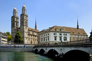 Grossmunster church and Munster bridge over the River Limmat Grossmunster church and Munster bridge over the River Limmat
