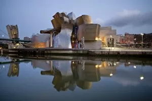 Images Dated 6th May 2010: Guggenheim Museum, Bilbao, Euskal Herria, Euskadi, Spain, Europe