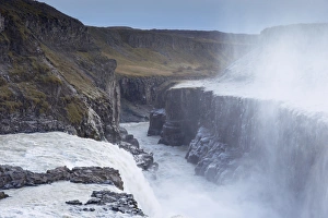Images Dated 2nd October 2008: Gullfoss Waterfall (Golden Waterfall) in winter, Golden Circle tourism trail
