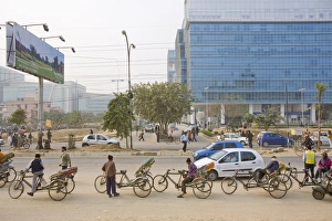 Images Dated 11th December 2007: Gurgaon, Hi-Tech center 50km from Delhi, Haryana state, India, Asia