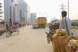 Images Dated 11th December 2007: Gurgaon, Hi-Tech center 50km from Delhi, Haryana state, India, Asia