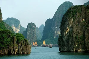 Vietnam Prints: Ha-Long Bay, UNESCO World Heritage Site, Vietnam, Indochina, Southeast Asia, Asia